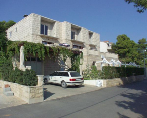 Apartments by the sea Puntinak, Brac - 736